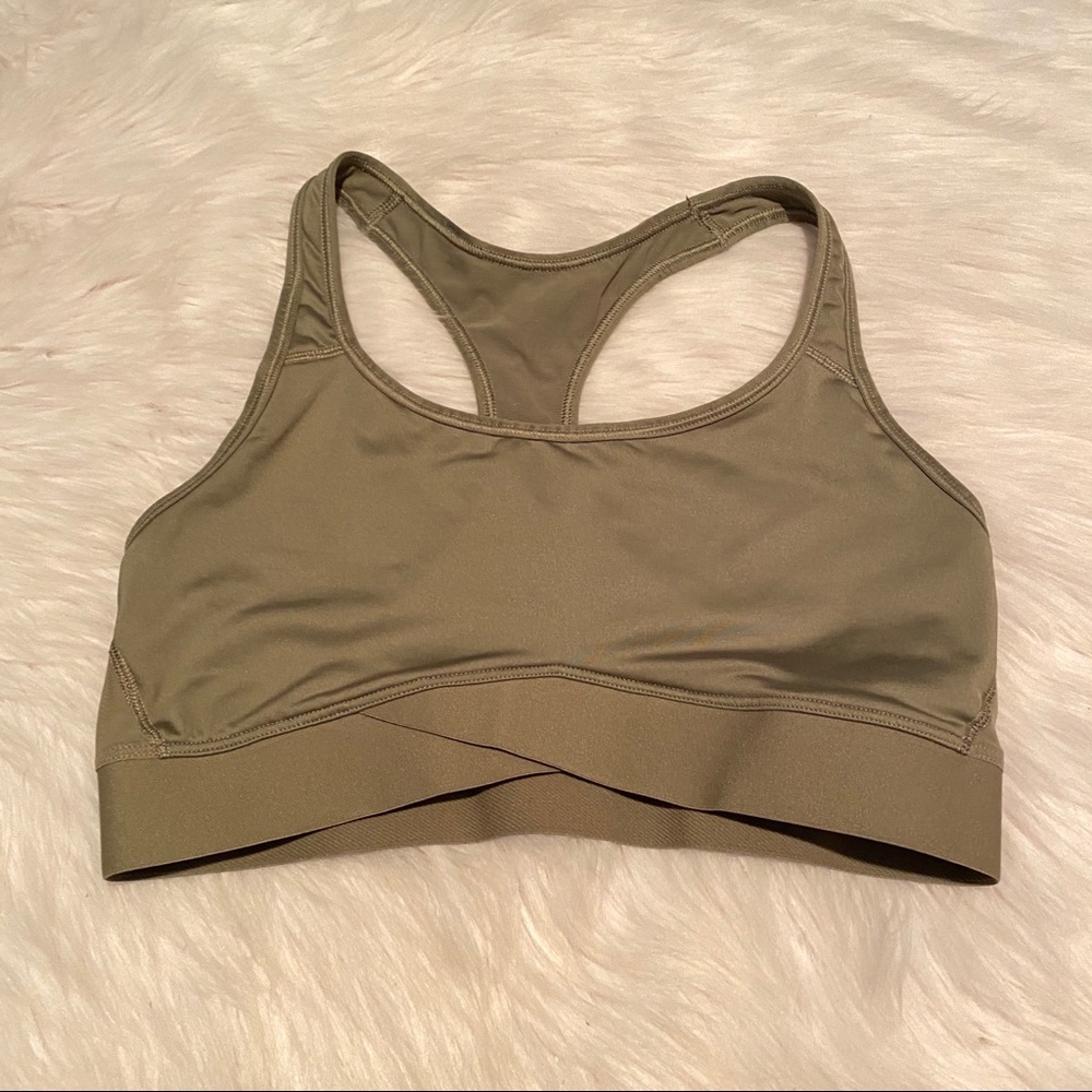 Victoria sports bra